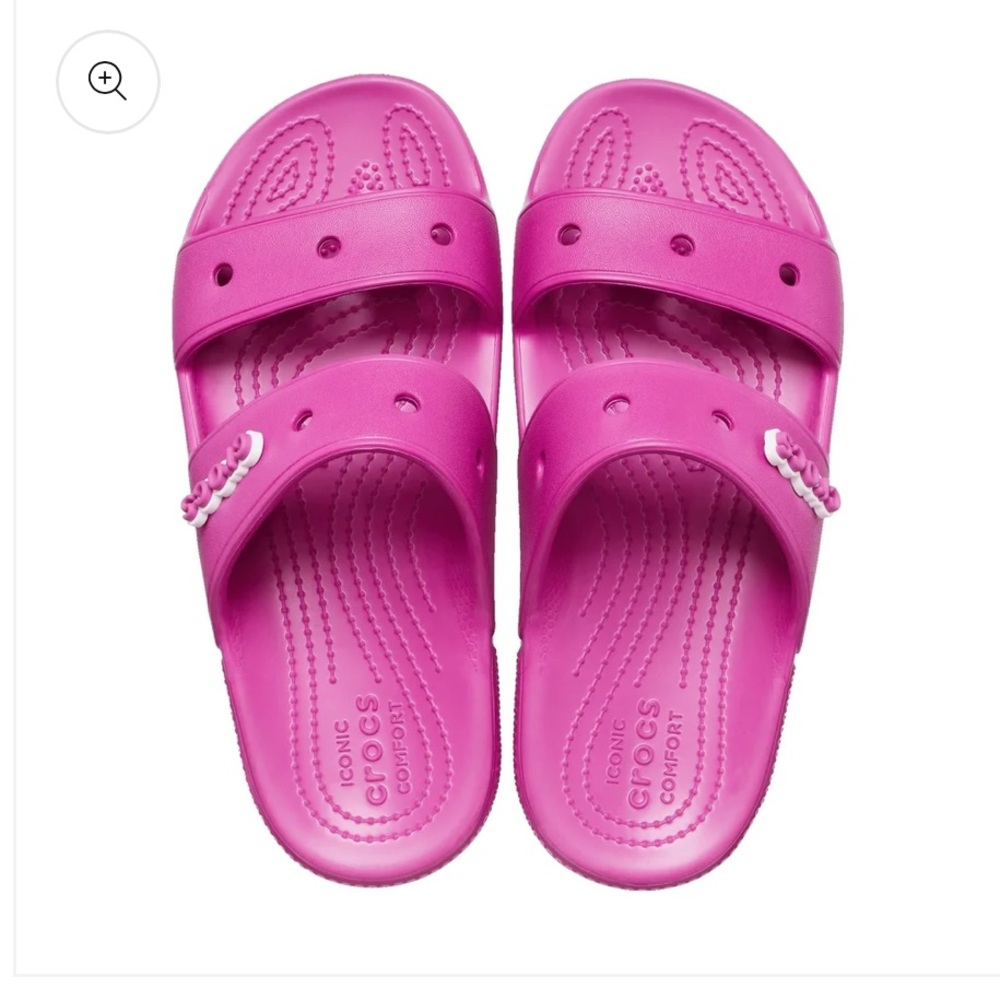 NWT! Crocs Fuchsia Fun Classic Sandals. Women’s Size 9. Includes 2 Charms. - Picture 3 of 16